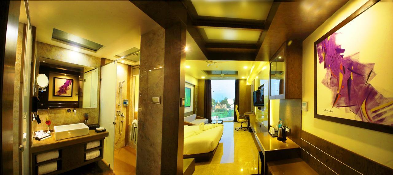 Hotel Vijan Mahal Jabalpur Exteriér fotografie